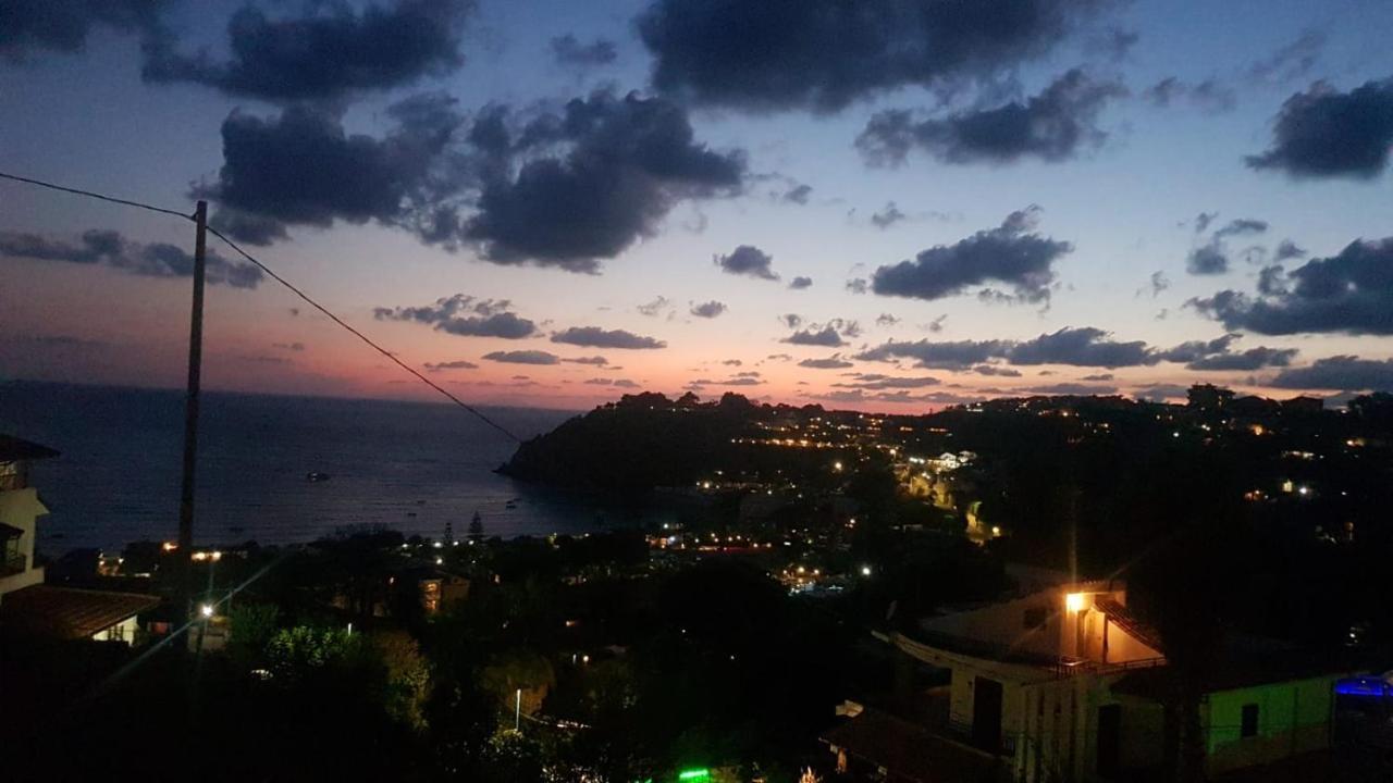 B&B Villa Sofa Capo Vaticano Buitenkant foto