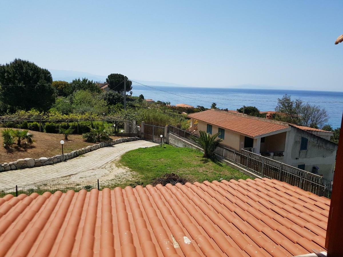 B&B Villa Sofa Capo Vaticano Buitenkant foto